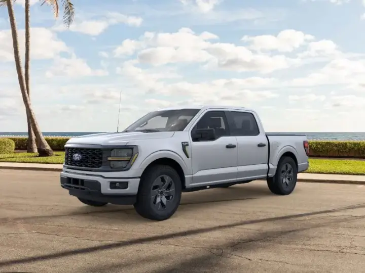 Ford F-150 2025 4x2 STX 4dr SuperCrew 5.5 ft. SB