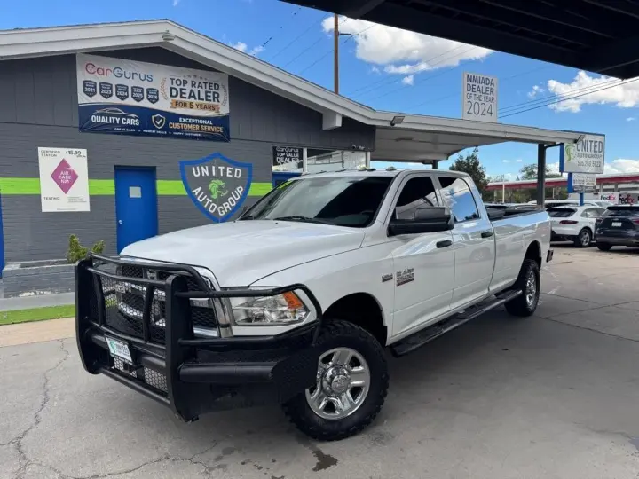 2017 RAM 2500 Tradesman 4x4 Crew Cab 8' Box