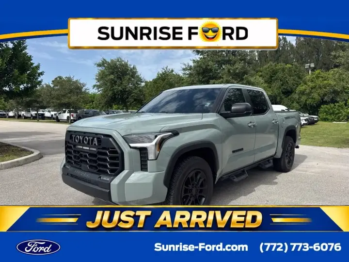 Toyota Tundra 2024 4x4 SR5 4dr CrewMax Cab Pickup SB