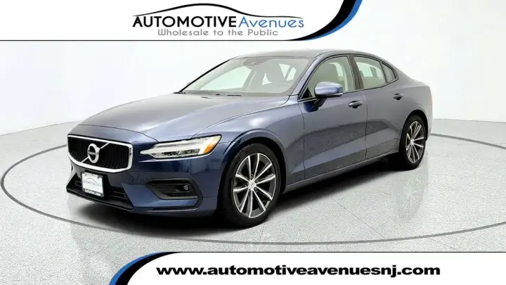 Volvo S60 2021 T5 Momentum 4dr Sedán