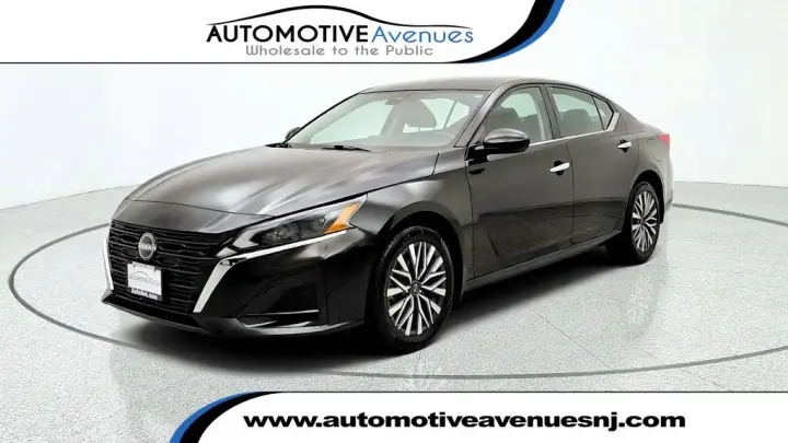 Nissan Altima 2023 AWD 2.5 SV 4dr Sedán