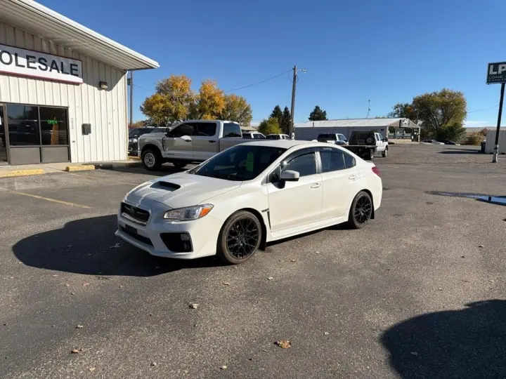 Subaru WRX Base 2016