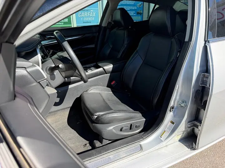 2022 Nissan Maxima SV