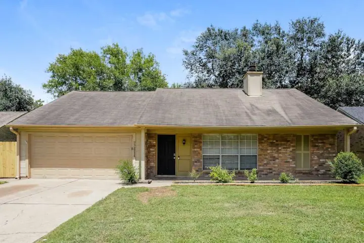 Beautiful 3-Bedroom, 2-Bathroom Home for Rent