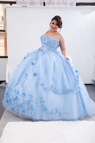 Light blue quinceañera dress with floral appliqués, sweetheart neckline, and voluminous ball gown skirt -3