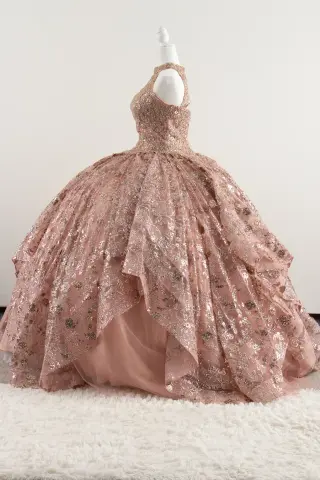 Blush pink sleeveless quinceañera dress with lace appliqués and a voluminous ball gown skirt -4
